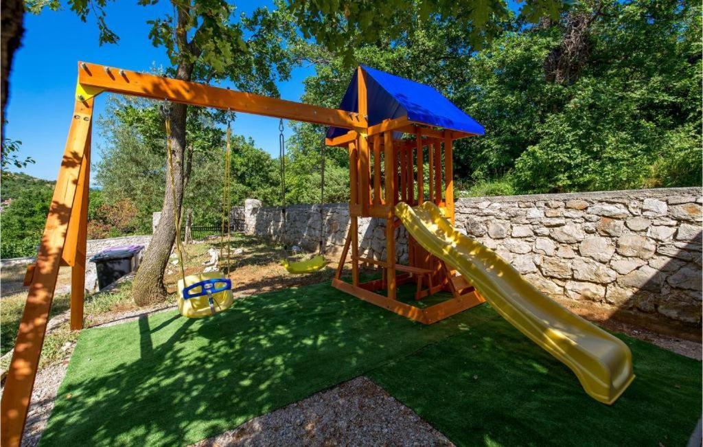Holiday Homes Mirjana Мощеничка-Драга Экстерьер фото