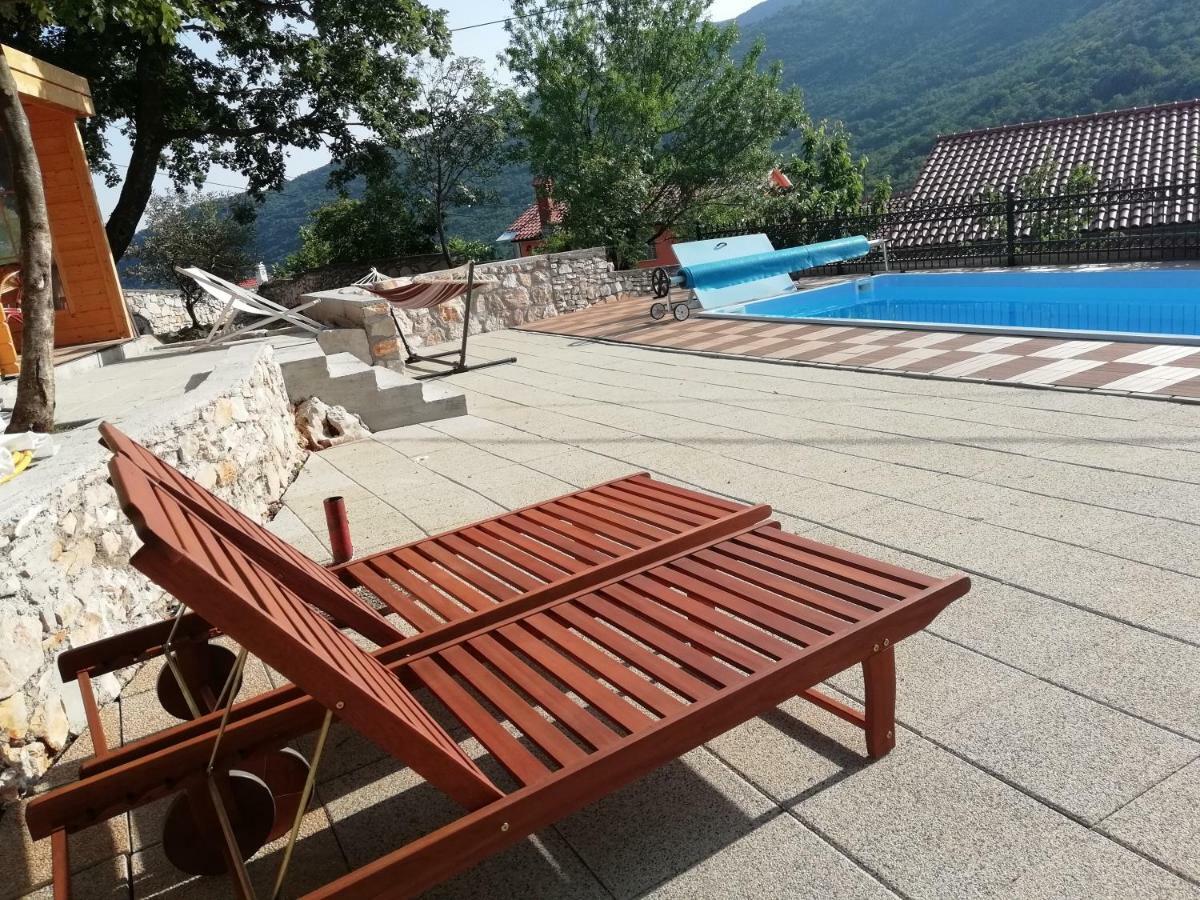 Holiday Homes Mirjana Мощеничка-Драга Экстерьер фото