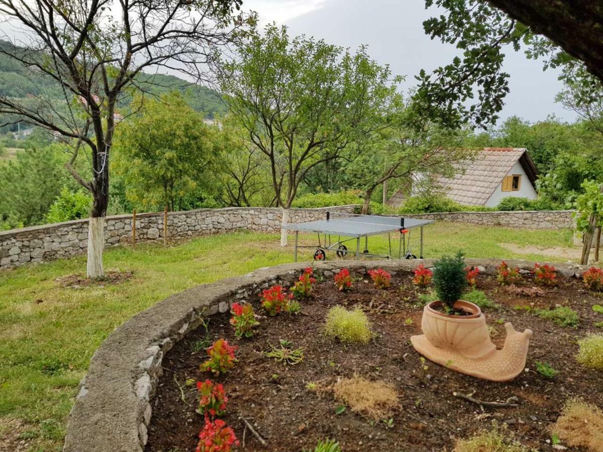 Holiday Homes Mirjana Мощеничка-Драга Экстерьер фото