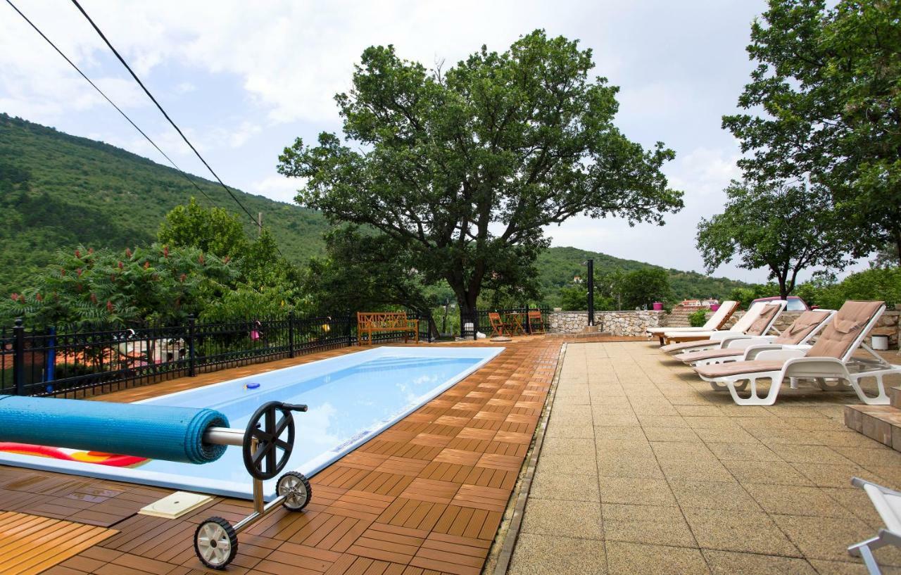 Holiday Homes Mirjana Мощеничка-Драга Экстерьер фото