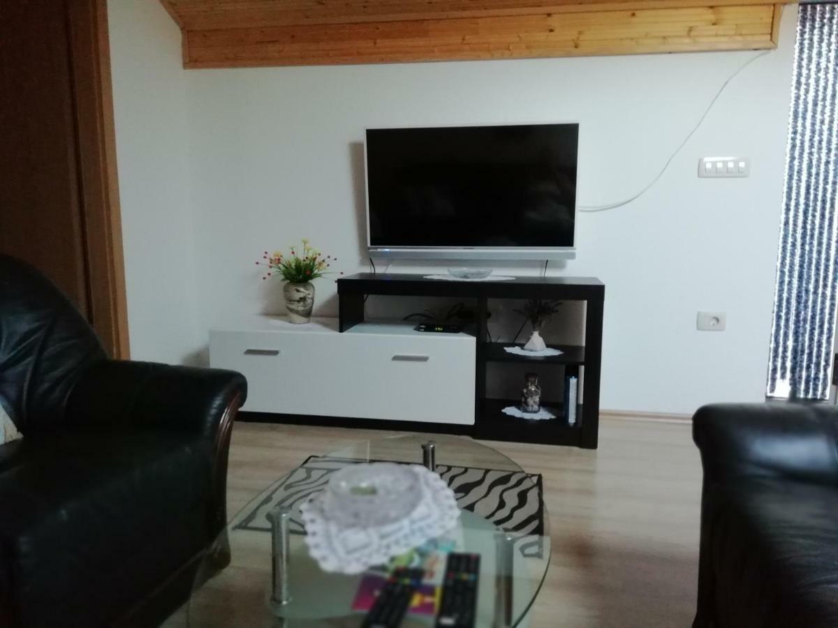 Holiday Homes Mirjana Мощеничка-Драга Экстерьер фото